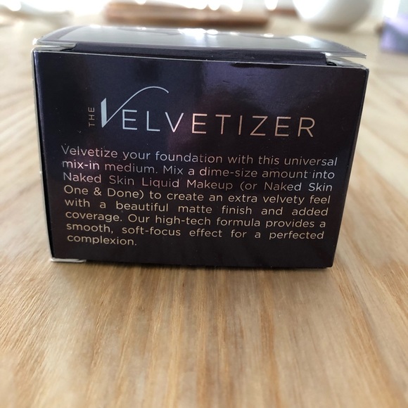 Urban Decay Translucent Mix-in Medium Powder - Picture 2 of 2